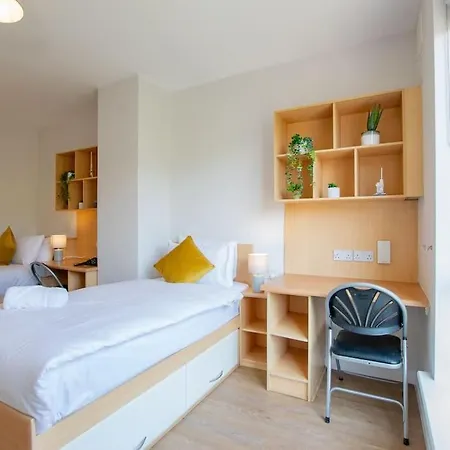 106 - The Townhouse By Shortstays