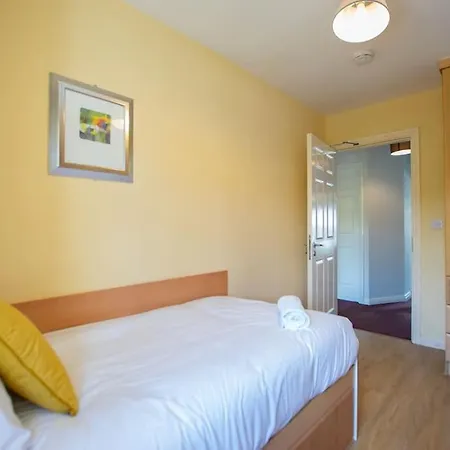 Semesterbostad 106 - The Townhouse By Shortstays - Sleeps 6