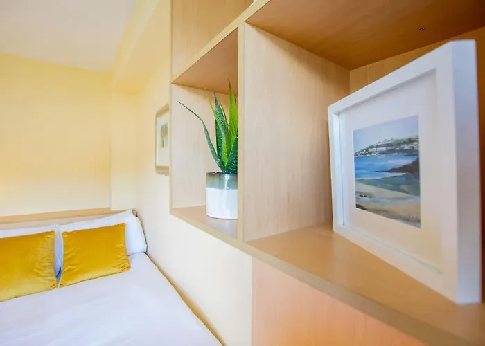 106 - The Townhouse By Shortstays 別荘